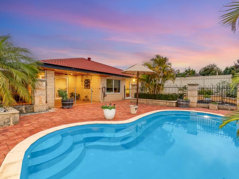 10 Gunn Pass, Kinross WA 6028