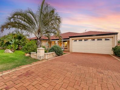 10 Gunn Pass, Kinross WA 6028
