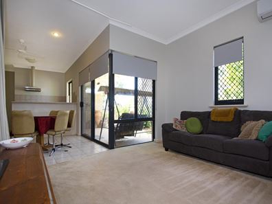 8/86 Ellersdale Avenue, Warwick WA 6024