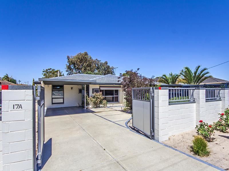 17A Dean Rd, Bateman WA 6150