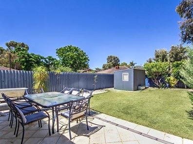 17A Dean Rd, Bateman WA 6150