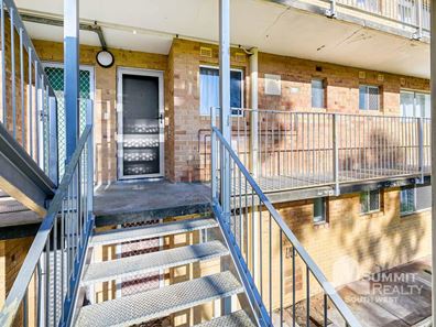 24/2 Rand Court, Withers WA 6230