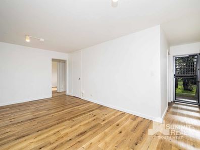 24/2 Rand Court, Withers WA 6230
