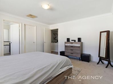 7 Marloo Street, Wattle Grove WA 6107