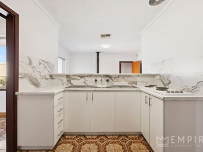 30 Chesterton Street, Spearwood WA 6163