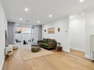 7/31 Connaught Street, West Leederville WA 6007