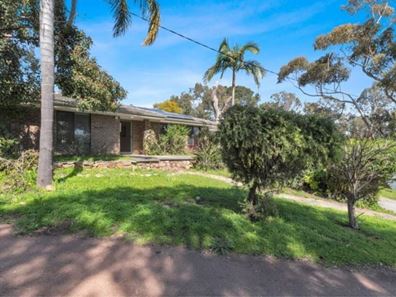 23 Haslemere Drive, Mount Nasura WA 6112