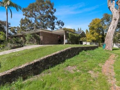 23 Haslemere Drive, Mount Nasura WA 6112