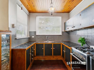 98 Old York Road, Greenmount WA 6056