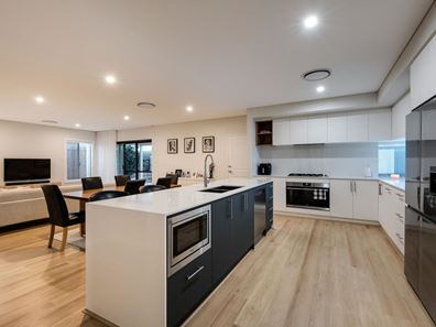 11A Amberley Way, Hamilton Hill WA 6163