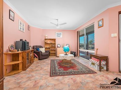 14 Sunnybanks Drive, Strathalbyn WA 6530