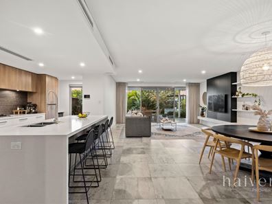 9B Holman Street, Melville WA 6156