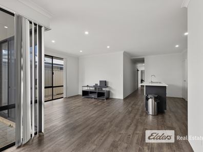 2/1 Aquila Drive, Australind WA 6233