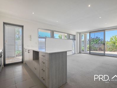 6/2 Coojong Link, Success WA 6164