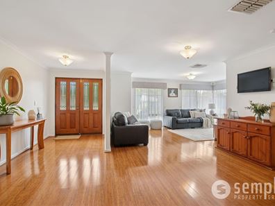 3 Molloy Circuit, Atwell WA 6164