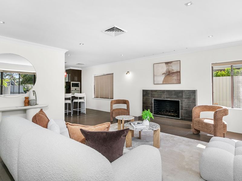 6 Ibis Street, Stirling WA 6021