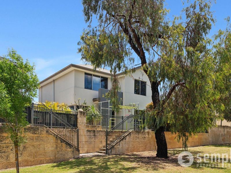8 Jesmond Lane, Success