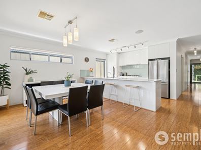 8 Jesmond Lane, Success WA 6164