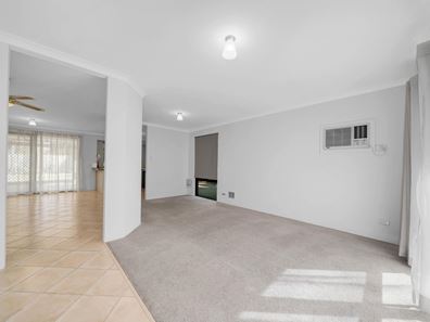 4 Hemmings Close, Clarkson WA 6030