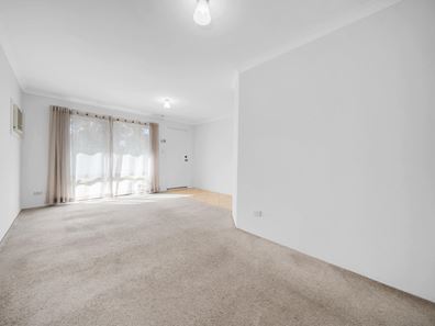 4 Hemmings Close, Clarkson WA 6030