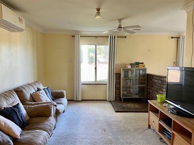 25 Tanson Road, Parmelia WA 6167