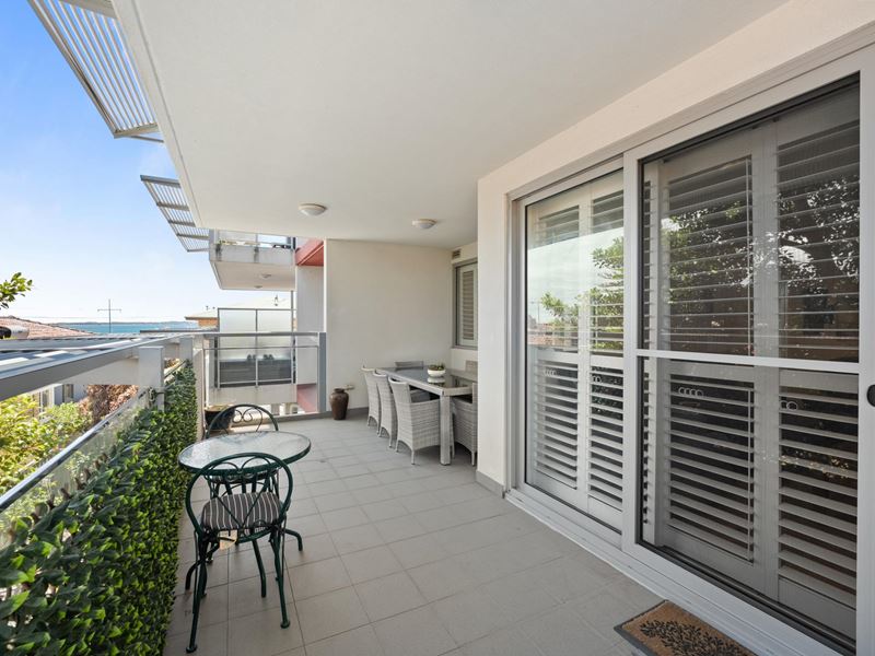 8/102 Kent Street, Rockingham WA 6168
