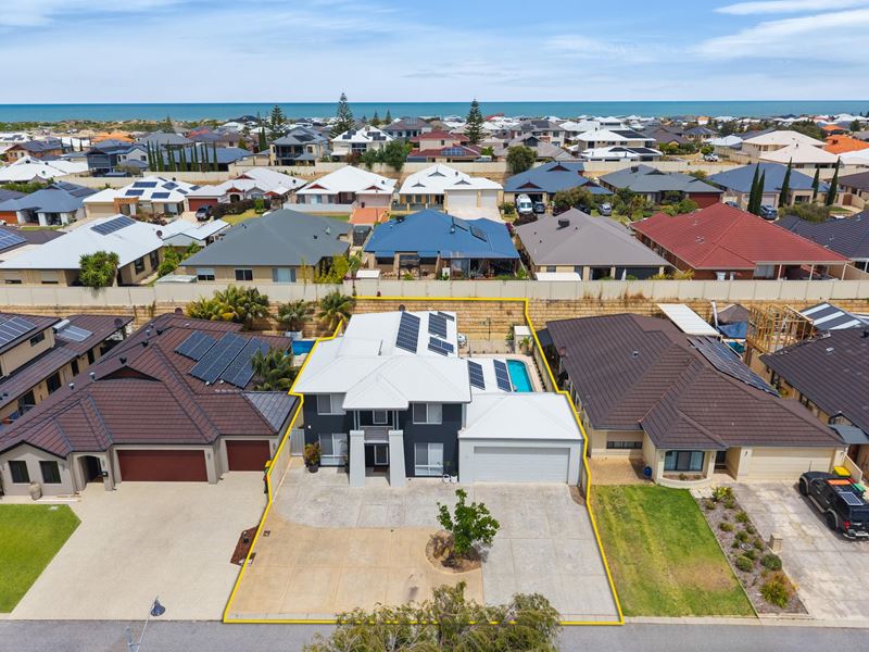 14 Cronulla Road, Secret Harbour