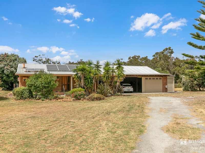 99 Warren Road, Millbrook
