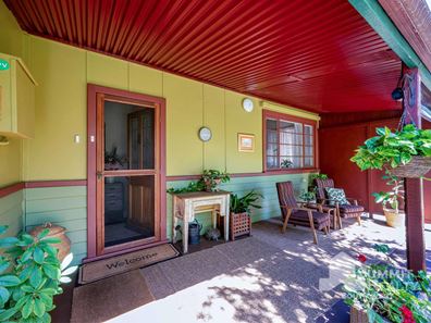 13 Thomson Street, Donnybrook WA 6239