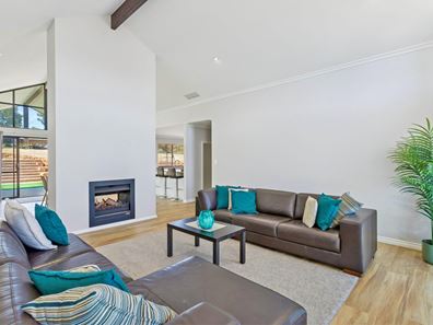 8 Liberte Crescent, Baskerville WA 6056