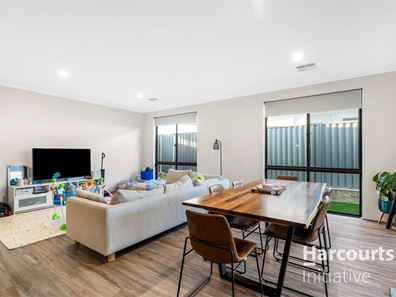 13 Hoking Cove, Ellenbrook WA 6069