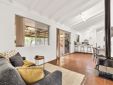 42 Collins Road, Willetton WA 6155
