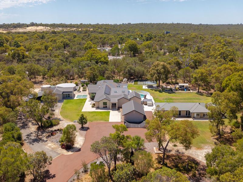 63 Summerhill Drive, Stake Hill