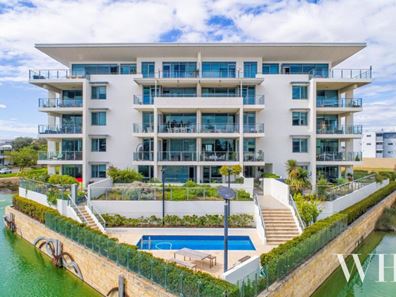 6/20 Enderby Close, North Coogee WA 6163