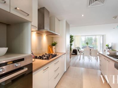 6/20 Enderby Close, North Coogee WA 6163