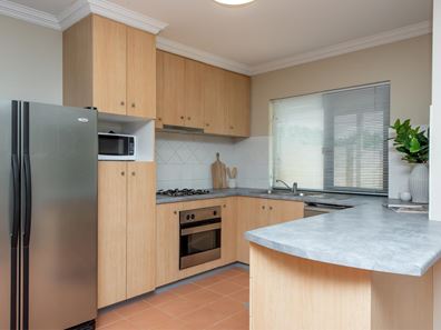 1/16 Kinsella Street, Joondanna WA 6060