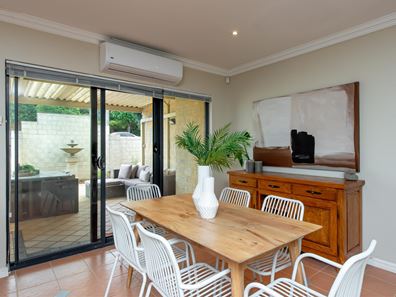 1/16 Kinsella Street, Joondanna WA 6060