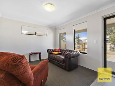 104 Suffolk Street, Caversham WA 6055