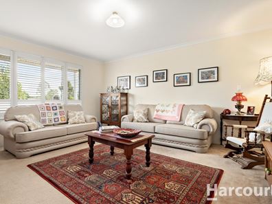 33 Wells Road, Pinjarra WA 6208