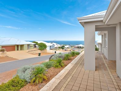 9 Jackson Loop, Wandina WA 6530