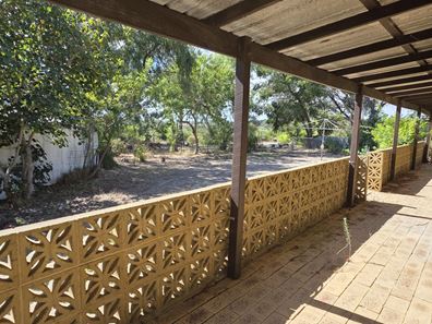 72 Kangaroo Way, Nilgen WA 6044