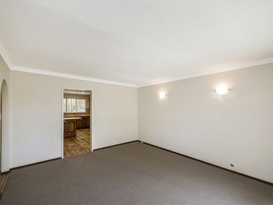 9 Rand Street, Maddington WA 6109