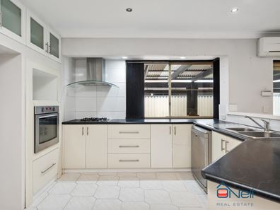 27 The Vale, Willetton WA 6155