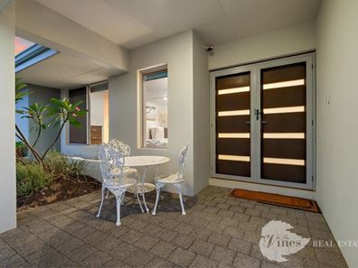 11 Marengo Close, Aveley WA 6069