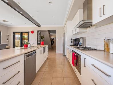 14B Purna Place, Hannans WA 6430