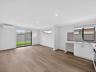9 Kenton Way, Ravenswood WA 6208