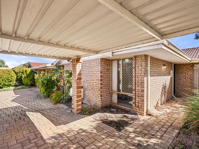 11/8 Merope Close, Rockingham WA 6168