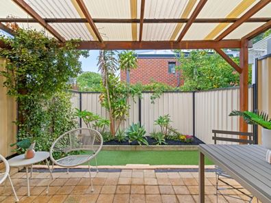 7/52 Samson Street, White Gum Valley WA 6162