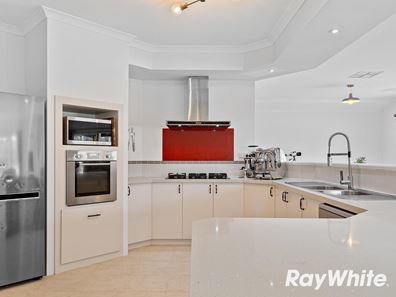 48 Buttercup Parkway, Halls Head WA 6210