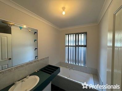 22 Trevaskis Street, Somerville WA 6430